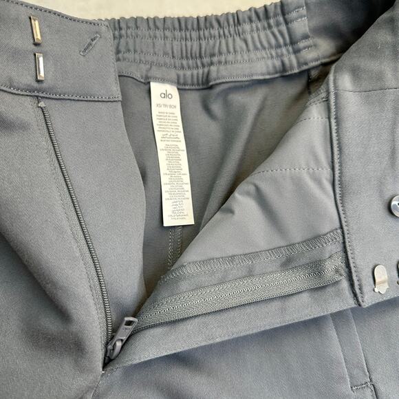 Alo Yoga Show Off Cargo Wide Leg Trouser Regular Length Steel Grey Gray NWOT XS - Picture 7 of 16